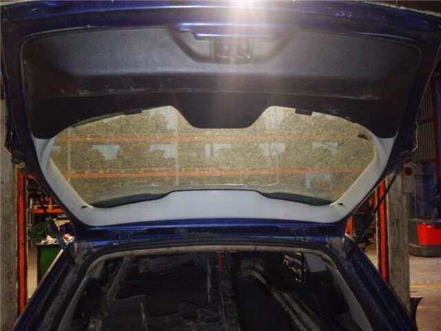 Foto 2ª: Portón Fiat Stilo 1.9 JTD (192_XE1A) [192 A1.000]