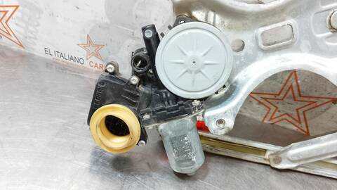 Foto 2ª: Elevalunas Manual Trasero Izquierdo Toyota Corolla 1.8 LUNA 129CV 95KW [1ZZ-FE] (2005)