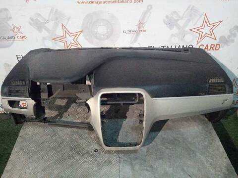 Salpicadero Fiat Grande Punto 1.3 16V MULTIJET ACTIVE 55KW) 75CV