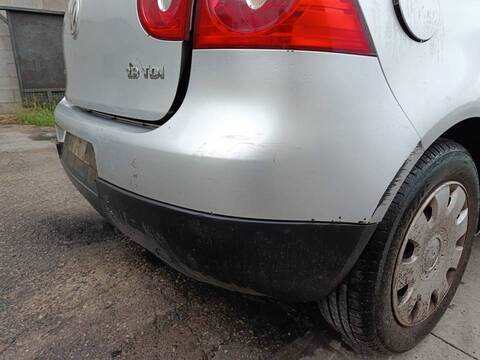 Foto 2ª: Paragolpes Trasero Volkswagen Golf BKC (2004)
