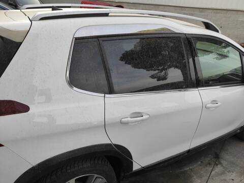 Puerta Trasera Derecha Peugeot 2008 HN05