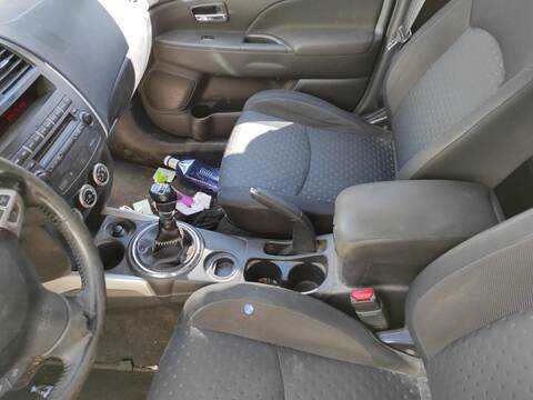 Consola Central Mitsubishi ASX 4N13