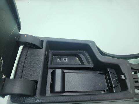 Foto 3ª: Consola Central Bmw Serie 3 315 318D 143CV 105KW [N47D20C] (2013)