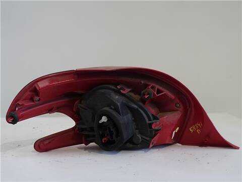 Foto 2ª: Piloto Trasero Derecho Peugeot 208 1.6 ACTIVE 92CV 68KW [9H06] (2012)