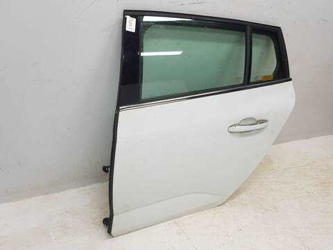 Foto 2ª: Puerta Trasera Izquierda Renault Megane TECHNO (2016)