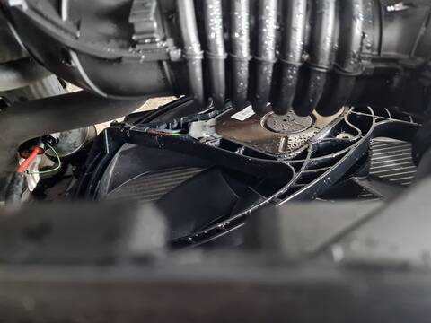 Foto 2ª: Electroventilador Bmw Serie 3 315 316D 116CV 85KW [N47D20C] (2013)