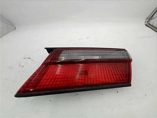 Piloto Portón Derecho Nissan Almera 1.6 SLX [1.6 LTR. - 73 KW 16V CAT]