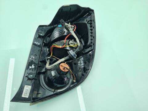 Foto 2ª: Piloto Trasero Izquierdo Chevrolet Aveo LT HATCHBACK BERLINA 95CV 70KW [A13DTR] (2013)