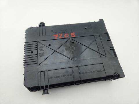 Foto 3ª: Caja Reles Fusibles Peugeot 308 ACTIVE 120CV 88KW [BH01] (2014)