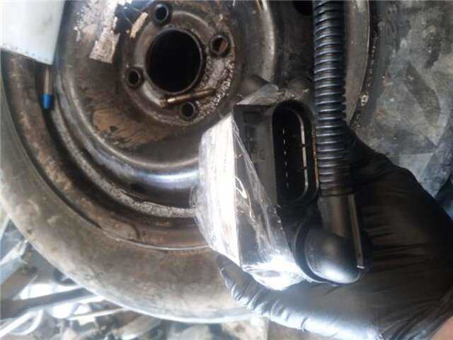 Foto 2ª: Centralita Motor ECU Bmw Serie 5 518 3.0 530D [3.0 LTR. - 160 KW TURBODIESEL CAT]