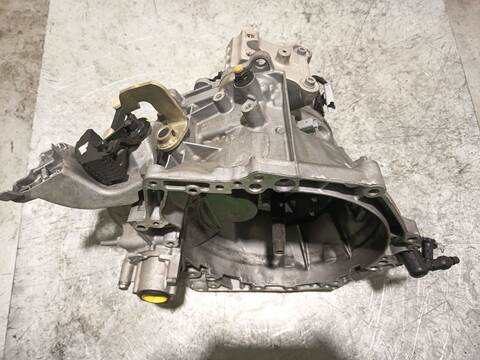 Foto 2ª: Caja Cambios Citroen C3 1.2 PURETECH 110 2RHNZB 2RHNZW 2RHNPX 2RHNPJ) AIRCROSS 110CV 81KW [HNP (EB2ADT)] (2020)