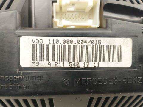 Foto 3ª: Cuadro de Instrumentos Mercedes Clase E 180 E 320 211.065) BERLINA 224CV 165KW [M112949] (2002)