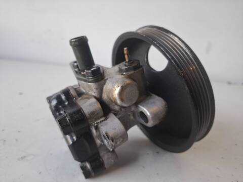 Bomba de Direccion Hyundai Trajet 2.0 GLS 136CV