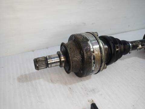 Foto 3ª: Transmision Delantera Izquierda Mercedes Vito 112 CDI 638.094) 122CV [OM 611] (1996)