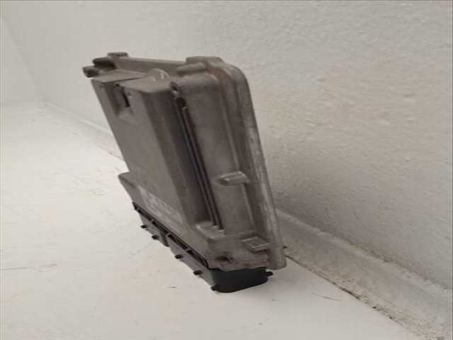 Foto 3ª: Centralita Motor ECU Volkswagen Touran 2.0 TDI 16V 140CV 103KW [BKD] (2005)
