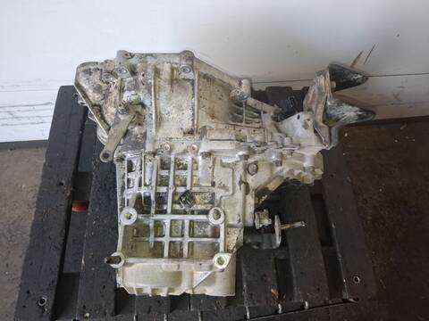 Foto 3ª: Caja Cambios Hyundai Trajet G4JP (2001)