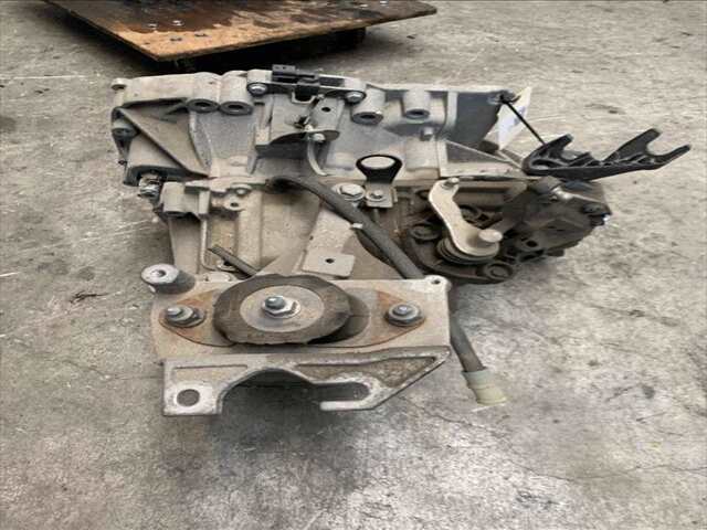 Foto 2ª: Caja Cambios Renault Clio CLIO AUTHENTIQUE 0CV [1149 CC (1.2 LTR) 73-75CV/54-55KW BHMG/BHMK D4F740] (2015)