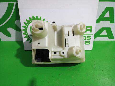 Foto 2ª: Caja Reles Fusibles Peugeot 207 1.4 73CV [KFVTU3A] (2006)