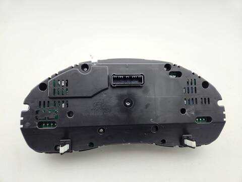 Foto 3ª: Cuadro de Instrumentos Hyundai i40 STYLE 141CV 104KW [D4FD] (2015)