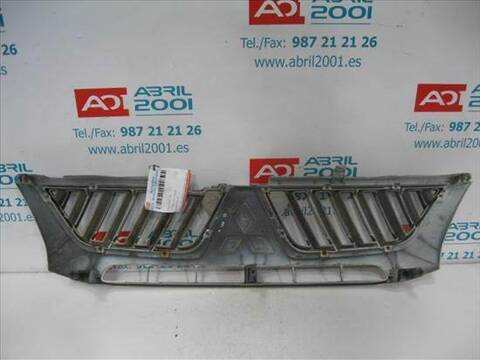 Foto 2ª: Paragolpes Delantero Mitsubishi L200 2.5 TD K64T) 90CV 66KW [4 D 56 T] (2005)