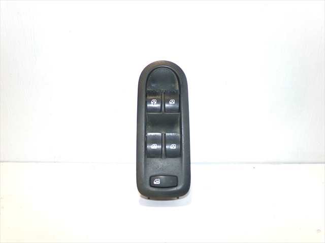 Botonera Elevalunas Renault Scenic 1.5 DCI 2003-2009