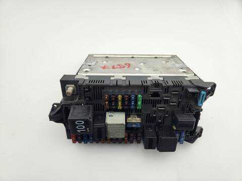 Caja Reles Fusibles Mercedes Clase E 180 E 220 CDI 211.006) BERLINA 150CV 110KW