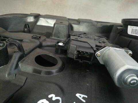 Foto 3ª: Elevalunas Manual Trasero Izquierdo Mercedes Clase A 140 A 180 CDI BLUEEFFICIENCY 176.012) 109CV 80KW [K9K] (2016)