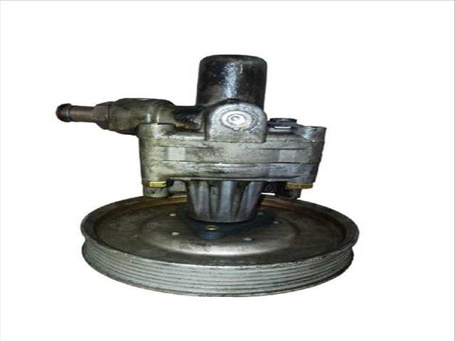 Foto 2ª: Bomba de Direccion Audi A6 2.5 TDI AVANT (1997)