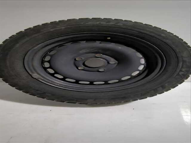 Foto 3ª: Neumatico Audi A4 1.9 TDI 130CV [AVF AWX] (2000)