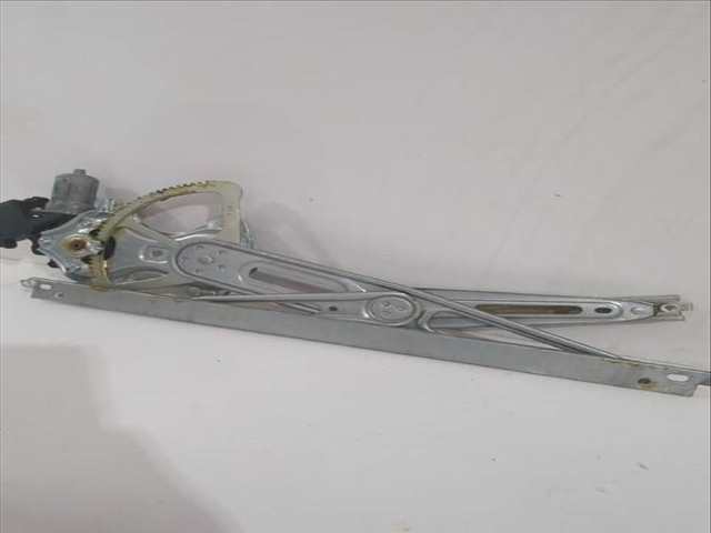 Foto 3ª: Elevalunas Eléctrico Delantero Izquierdo Toyota Yaris ACTIVE 112CV [2NRFKE] (2017)