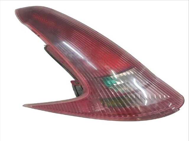 Foto 2ª: Piloto Trasero Izquierdo Peugeot 206 2.0 HDI (2002)