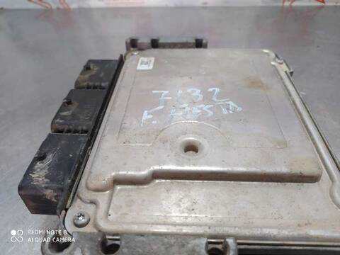 Foto 3ª: Centralita Motor ECU Ford Fiesta TREND 95CV 70KW [TZJB] (2011)