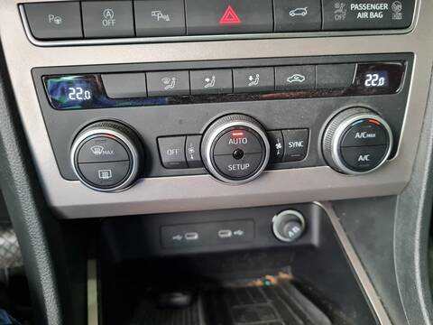 Foto 2ª: Mando Climatizador Seat Ateca STYLE GO 150CV 110KW [DTTC] (2024)