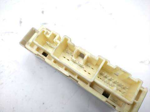 Foto 3ª: Centralita Motor ECU Toyota Auris HYBRID ACTIVE 99CV 73KW [2ZR] (2011)