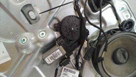 Foto 2ª: Elevalunas Manual Trasero Derecho Alfa Romeo 159 1.9 JTDM 16V ELEGANTE 150CV 110KW [939A2000] (2008)