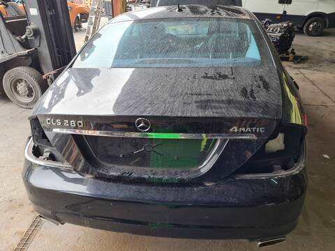 Portón Mercedes Clase C 160 280 219.354) 231CV 170KW
