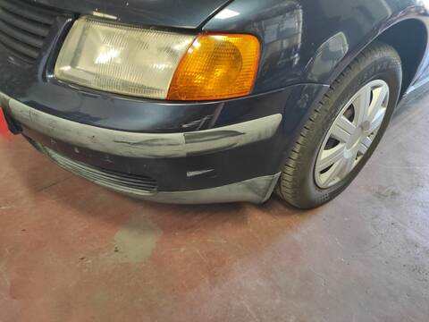 Foto 3ª: Paragolpes Delantero Volkswagen Passat ADR BERLINA (1997)