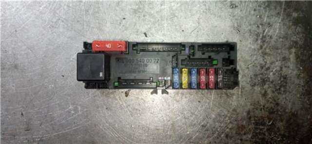 Foto 3ª: Caja Reles Fusibles Mercedes Clase E 180 2.6 240 (210.062) [2.6 LTR. - 125 KW CAT] [M 112.914]