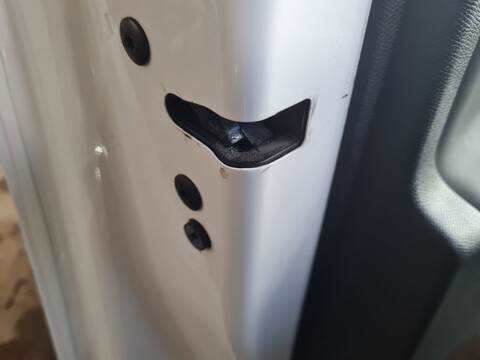Cerradura Puerta Delantera Izquierda Peugeot 3008 ALLURE 131CV 96KW