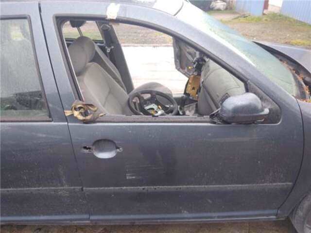 Puerta Delantera Derecha Volkswagen Golf 1.9 TDI