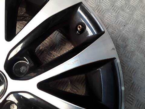 Foto 2ª: LLanta Aleacion Renault Clio 1.0 SCE 75 B7M5) 72CV 53KW [B4D409] (2020)