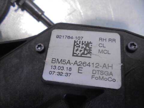 Foto 3ª: Cerradura Puerta Trasera Derecha Ford Focus TREND 101CV 74KW [M2DC] (2018)