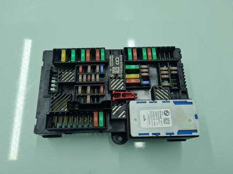 Caja Reles Fusibles Bmw Serie 3 315 318D M SPORT BERLINA 150CV 110KW