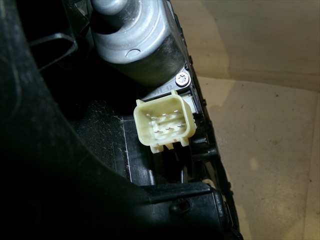 Foto 4ª: Elevalunas Eléctrico Delantero Izquierdo Ford Fiesta 1.4 TDCI 2008-2013 [KVJA] (2012)