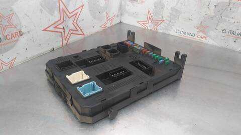 Caja Reles Fusibles Citroen C4 COLLECTION BERLINA 90CV 66KW