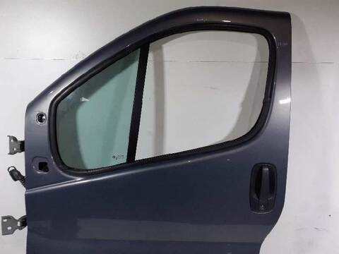 Foto 3ª: Puerta Delantera Izquierda Renault Trafic GENERATION PRIVILEGE COMBI CORTO 114CV 84KW [M9RF6] (2014)