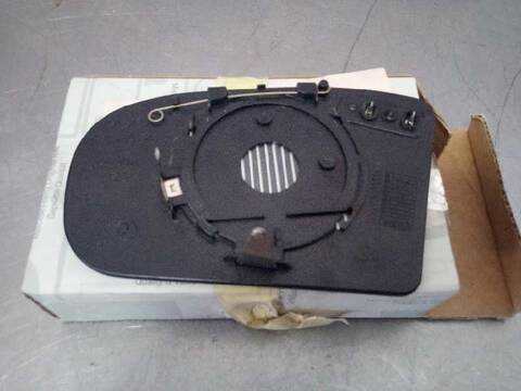 Retrovisor Derecho Mercedes Clase C 160 BERLINA 170CV 125KW