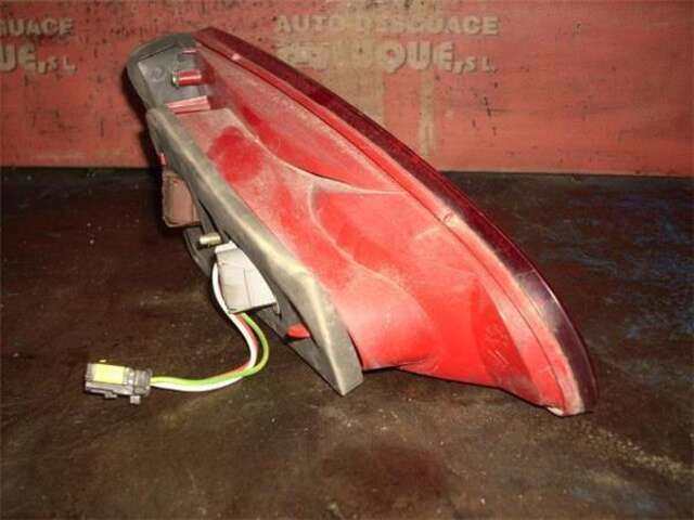 Foto 3ª: Piloto Trasero Derecho Peugeot 607 2.7 HDI 24V [UHZ]
