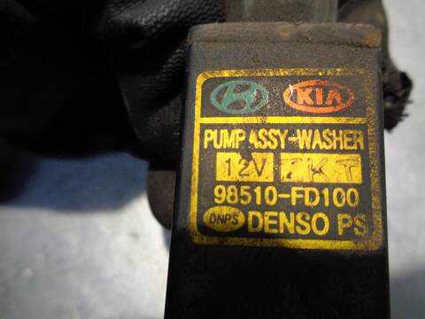 Foto 3ª: Motor Limpia Delantero Kia Sorento 2.5 CRDI CONCEPT 140CV 103KW [D4CB] (2006)