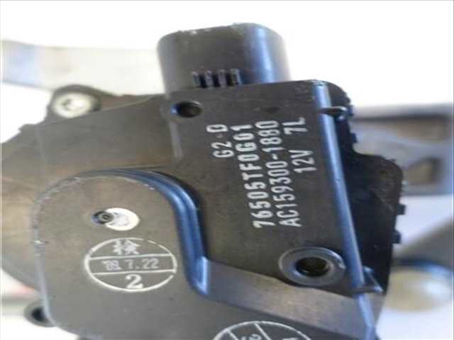 Foto 3ª: Motor Limpia Delantero Honda Jazz 1.4 ELEGANCE 99CV 73KW [L13Z2] (2010)